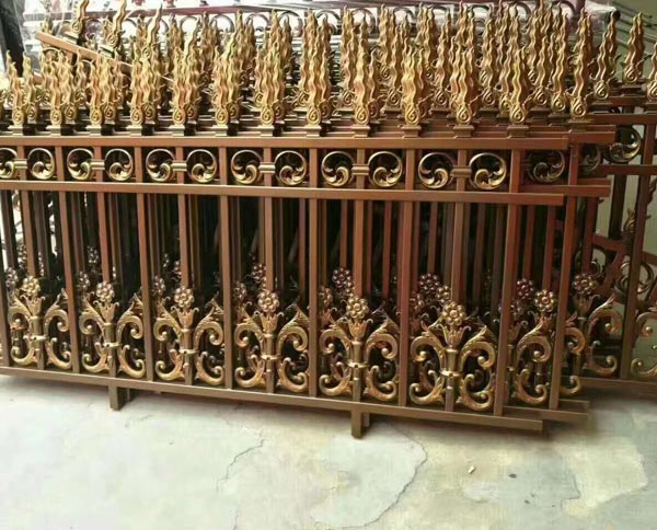 鋁藝護(hù)欄有哪些常見的應(yīng)用？